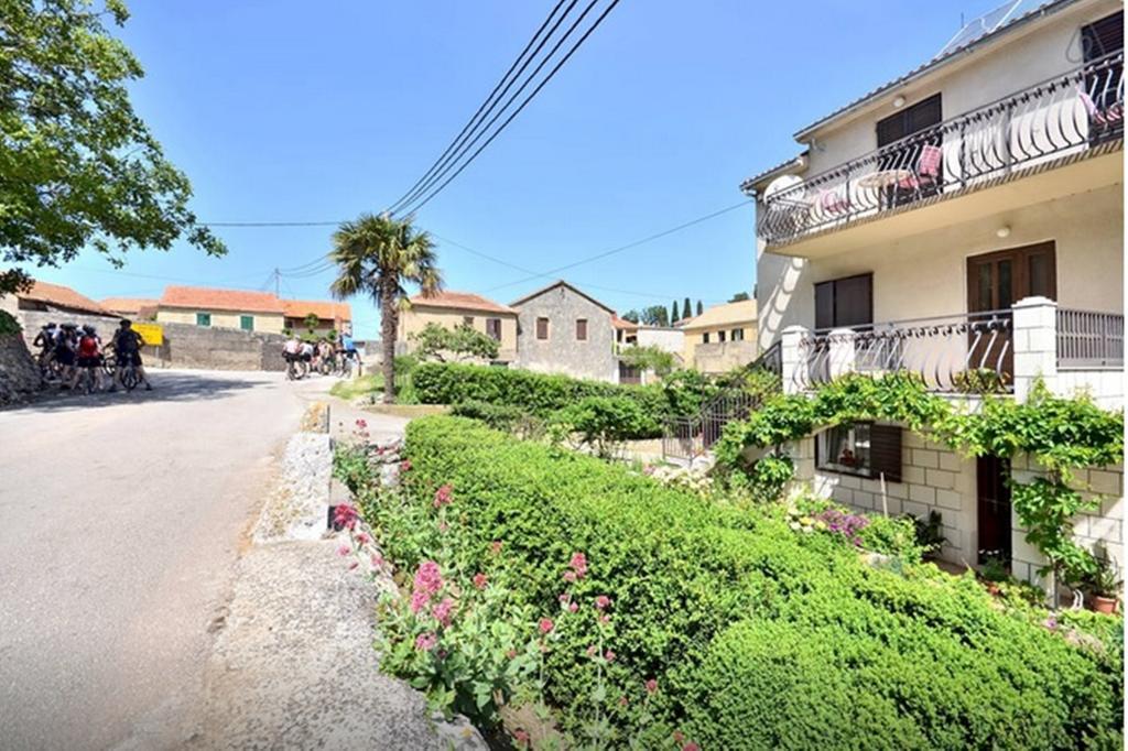 Apartments Vrisnik Jelsa  Luaran gambar