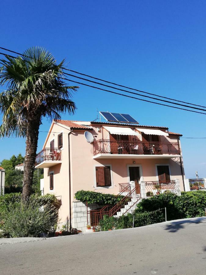 Apartments Vrisnik Jelsa  Luaran gambar